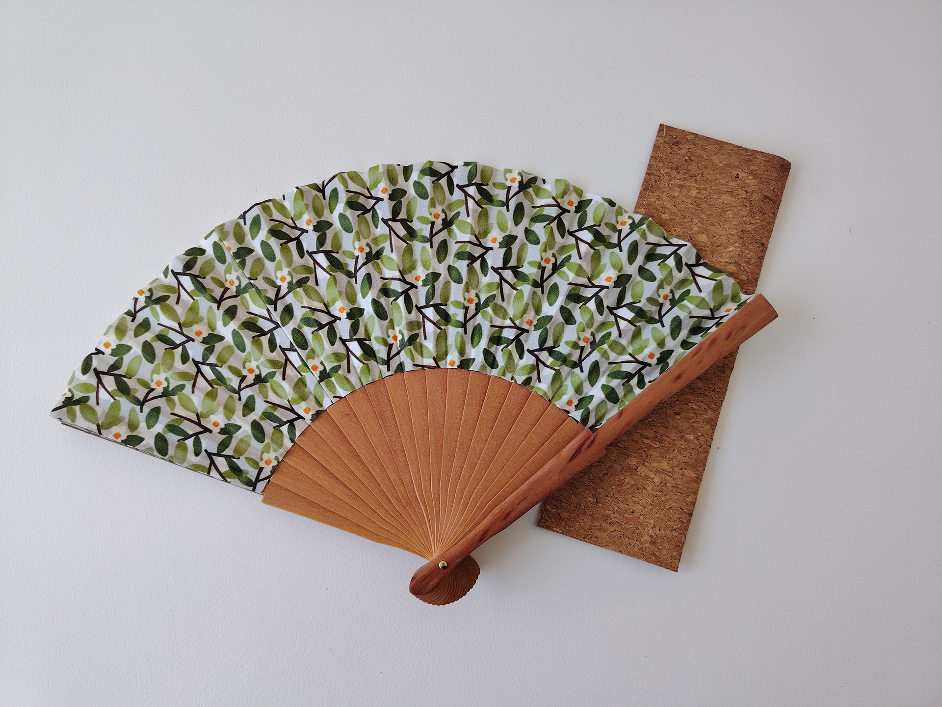 Eventail de la boutique Elle virevolte Bandeaux et accessoires en tissu bio GOTS. Création française (Aveyron)